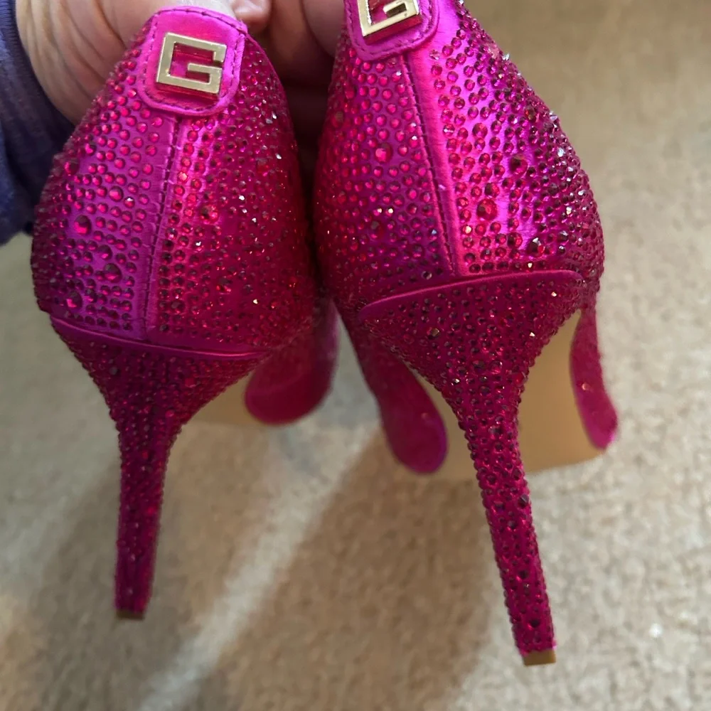 GUESS Fuchsia Pink Crystal-Embellished Pointed Toe Heels - Picture 5 of 6